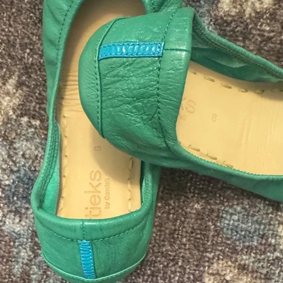 Tieks Clover Green Leather Flats - Picture 5 of 8